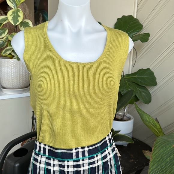 Vintage Sleeveless Ribbed Tank Size Large Silk - Picture 4 of 12